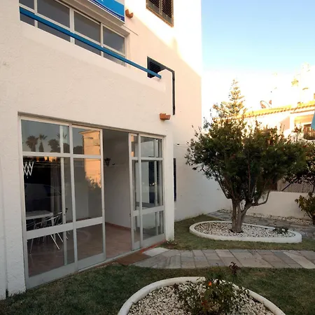 Ξενοδοχείο με διαμερίσματα Azul Mar 3*